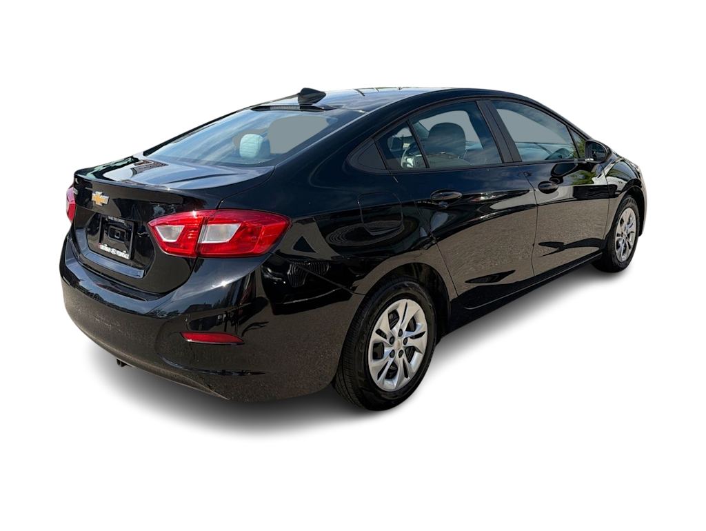 Thumbnail: 2019 Chevrolet Cruze - 21