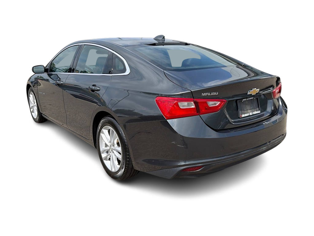 Thumbnail: 2017 Chevrolet Malibu - 4
