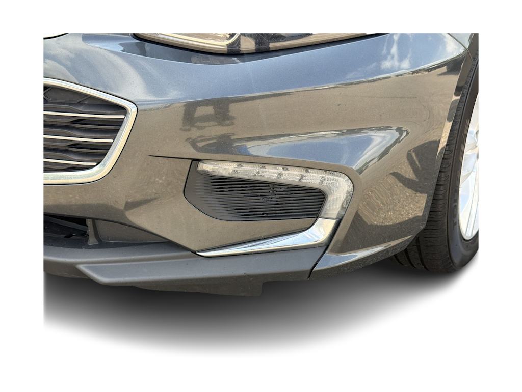 Thumbnail: 2017 Chevrolet Malibu - 24
