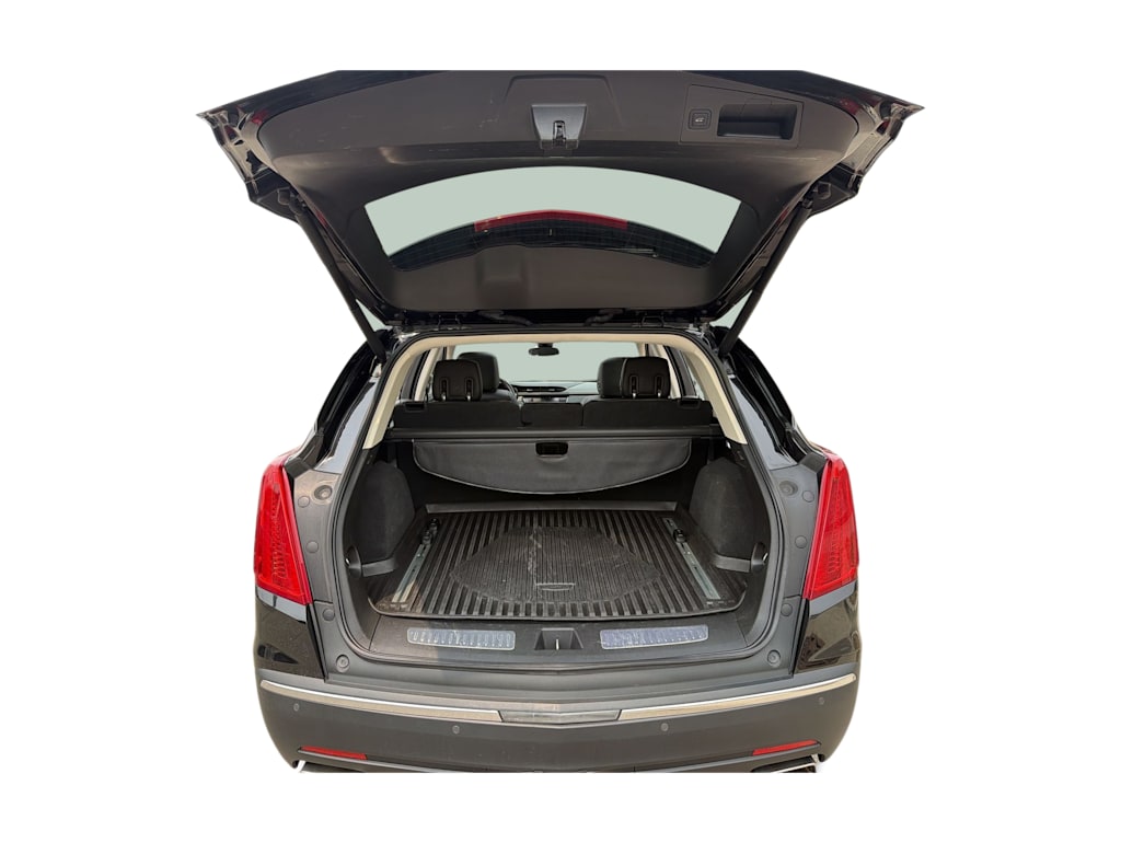 Thumbnail: 2019 Cadillac XT5 - 17