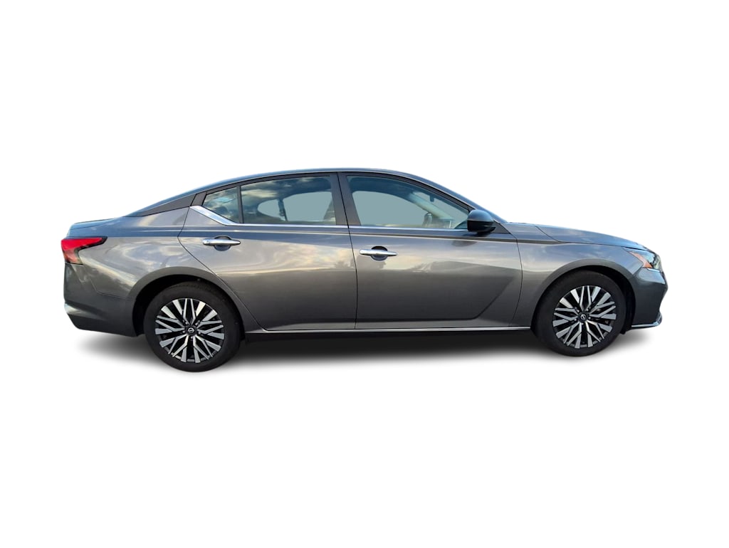 Thumbnail: 2024 Nissan Altima - 23