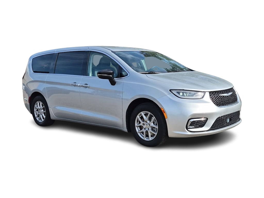 Thumbnail: 2024 Chrysler Pacifica - 17