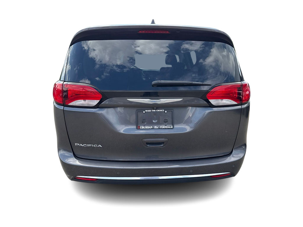 Thumbnail: 2018 Chrysler Pacifica - 5