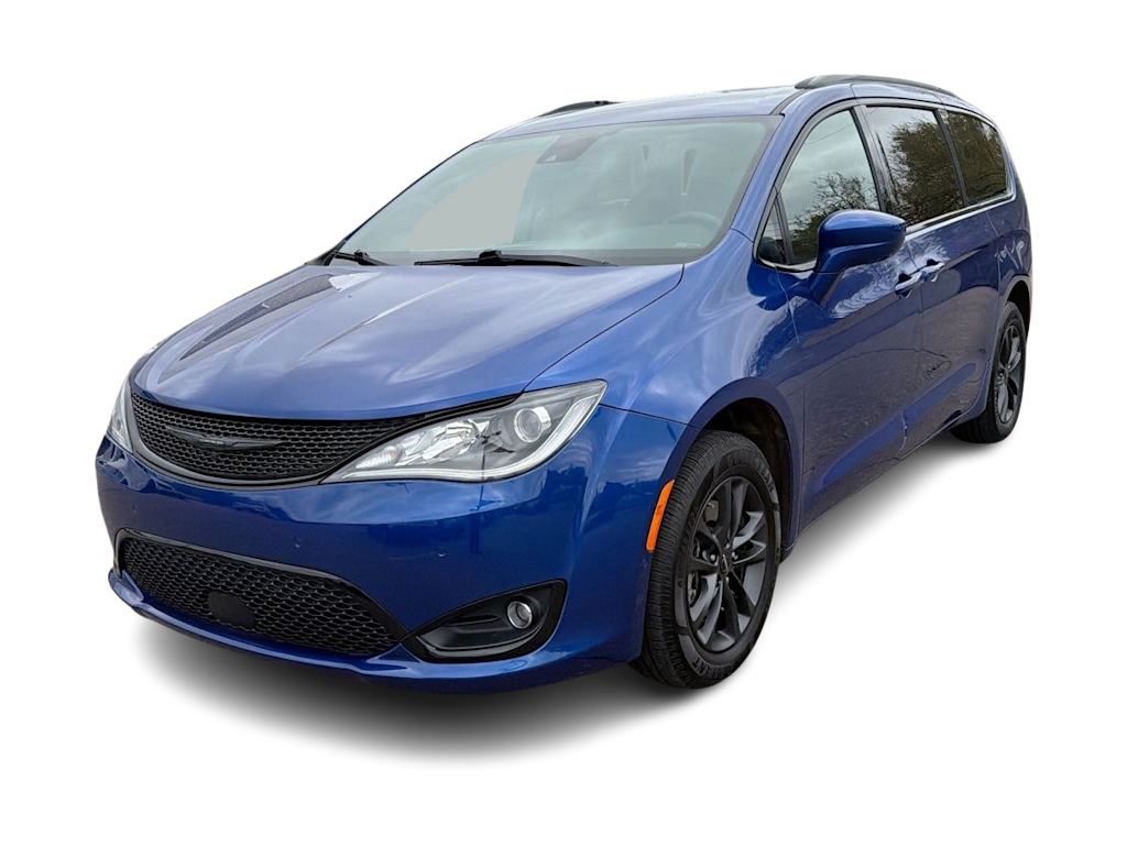 Thumbnail: 2020 Chrysler Pacifica - 18