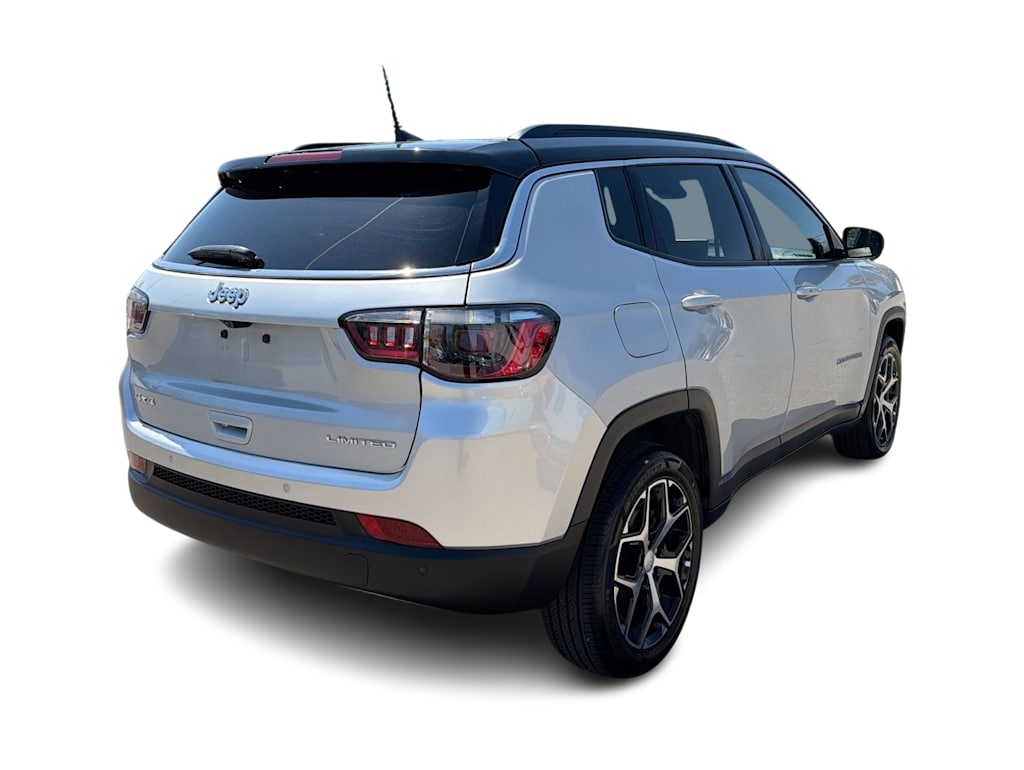 Thumbnail: 2024 Jeep Compass - 21