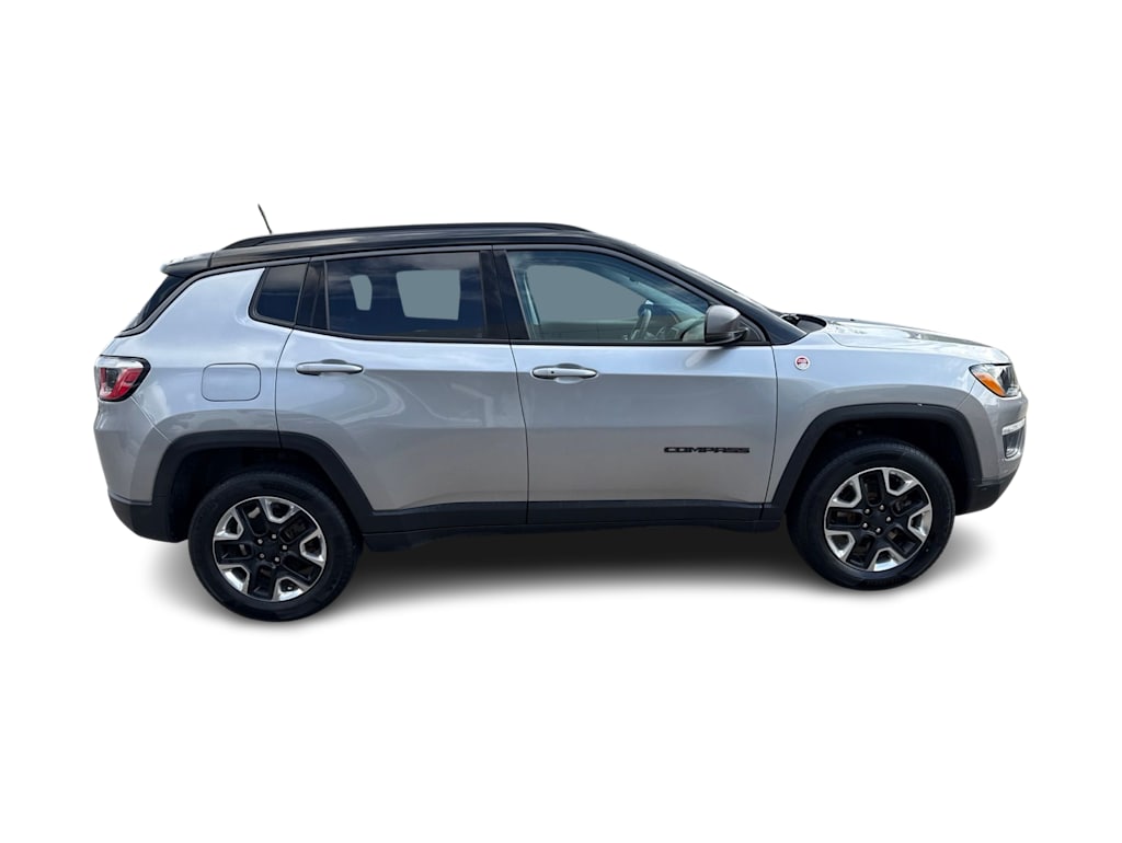 Thumbnail: 2018 Jeep Compass - 16