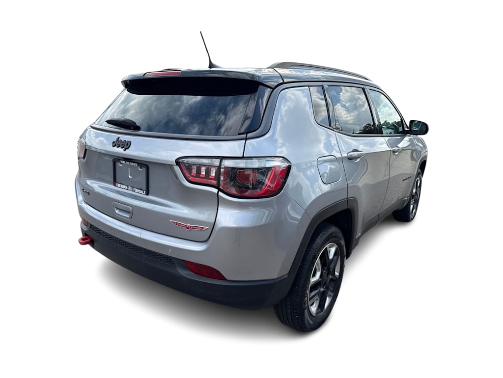 Thumbnail: 2018 Jeep Compass - 17