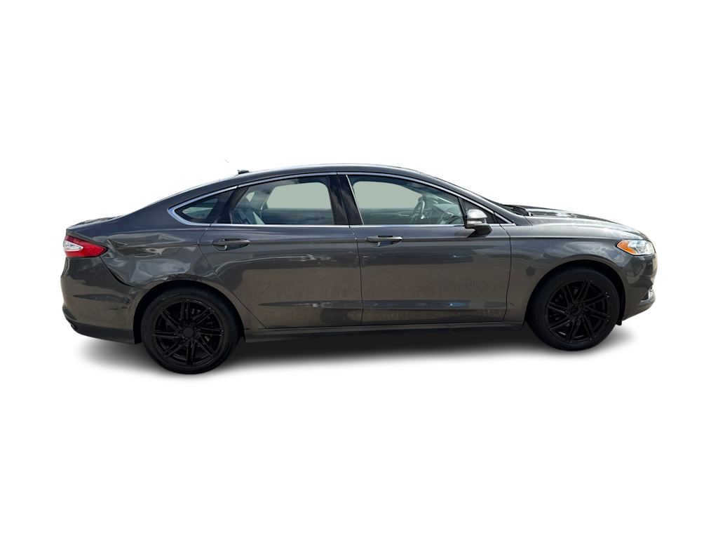 Thumbnail: 2015 Ford Fusion - 16