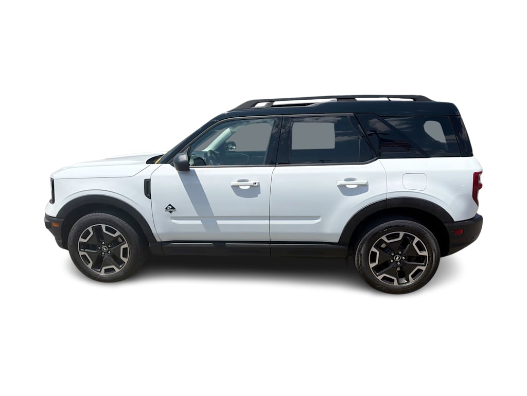 Thumbnail: 2022 Ford Bronco Sport - 3