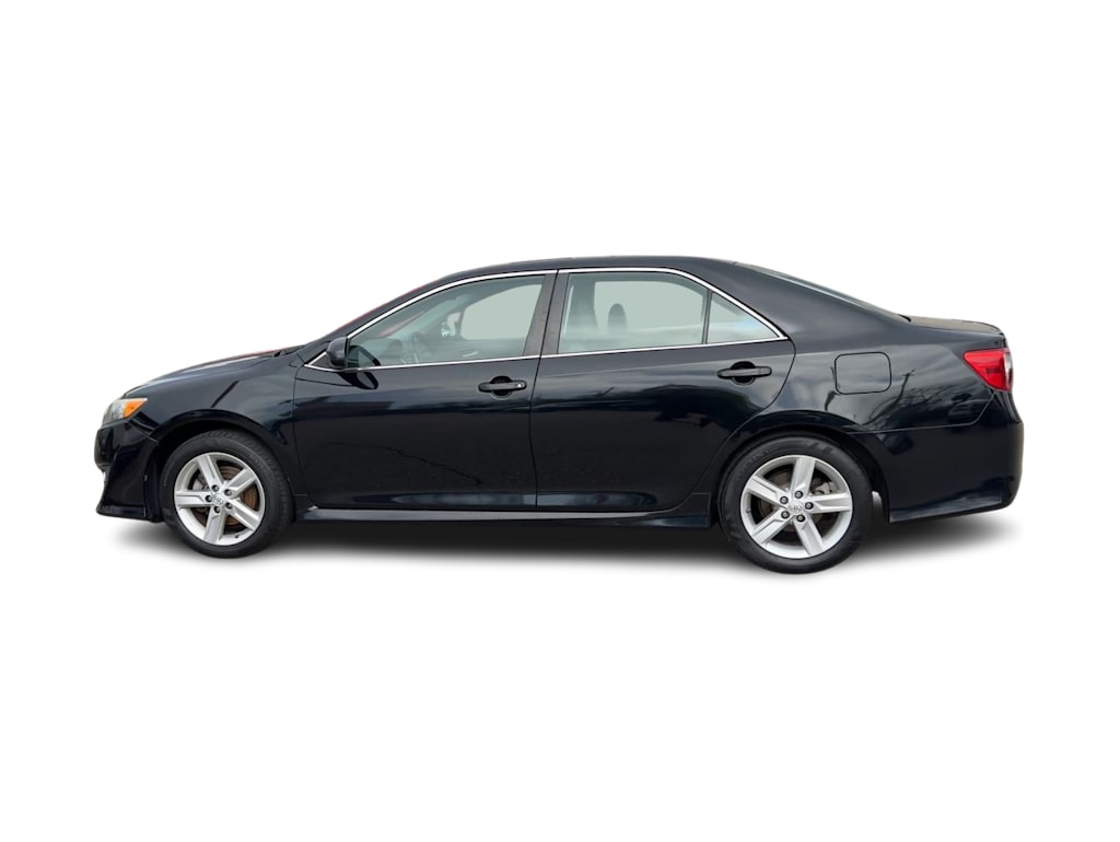 Thumbnail: 2014 Toyota Camry - 20