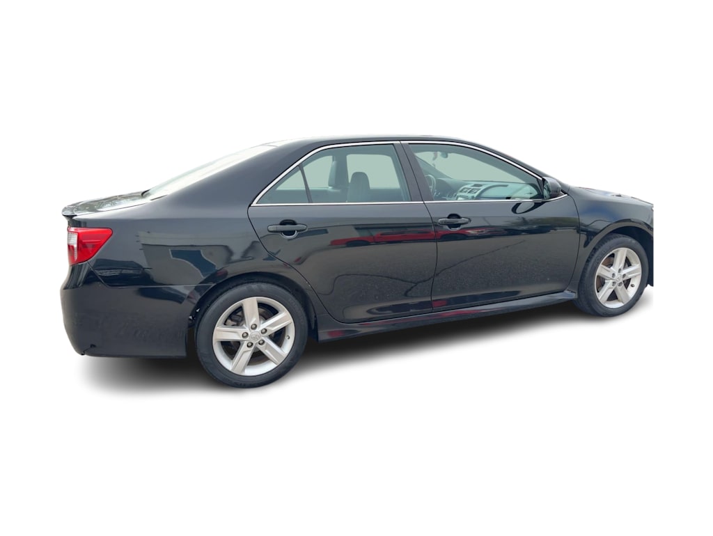 Thumbnail: 2014 Toyota Camry - 21