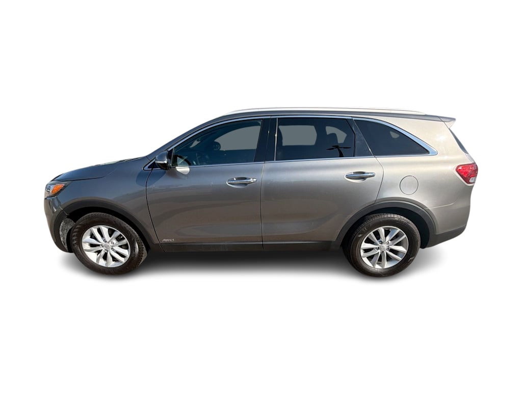 Thumbnail: 2017 Kia Sorento - 3