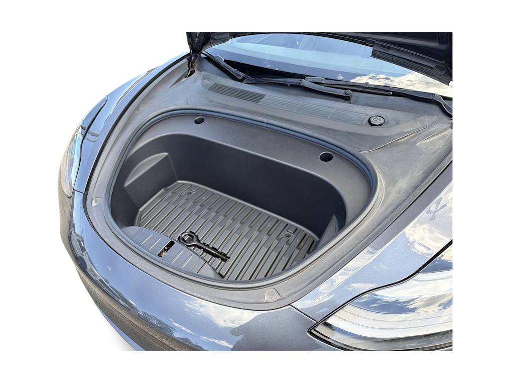 Thumbnail: 2023 Tesla Model 3 - 14