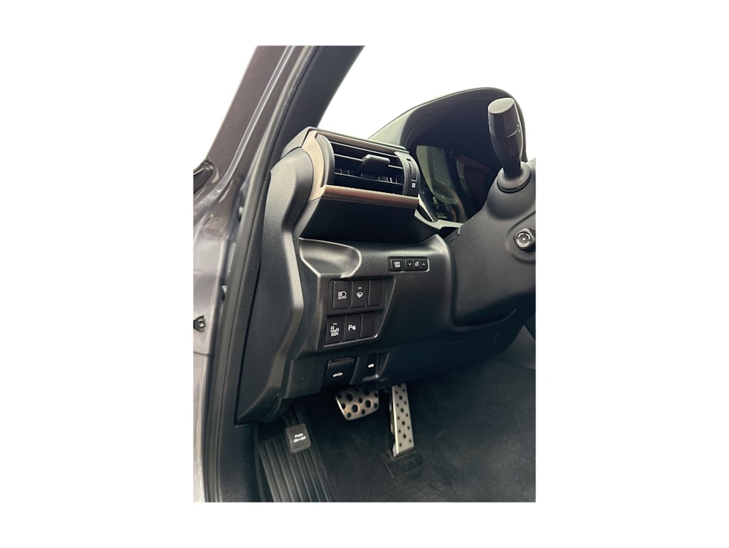 Thumbnail: 2019 Lexus IS - 23