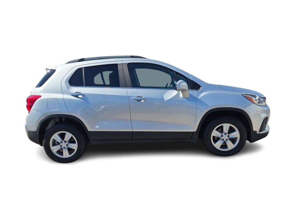 Thumbnail: 2018 Chevrolet Trax - 23