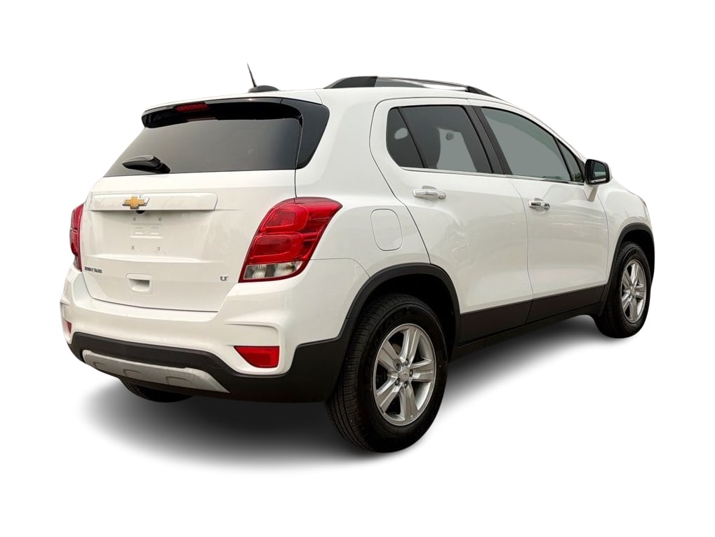 Thumbnail: 2017 Chevrolet Trax - 22