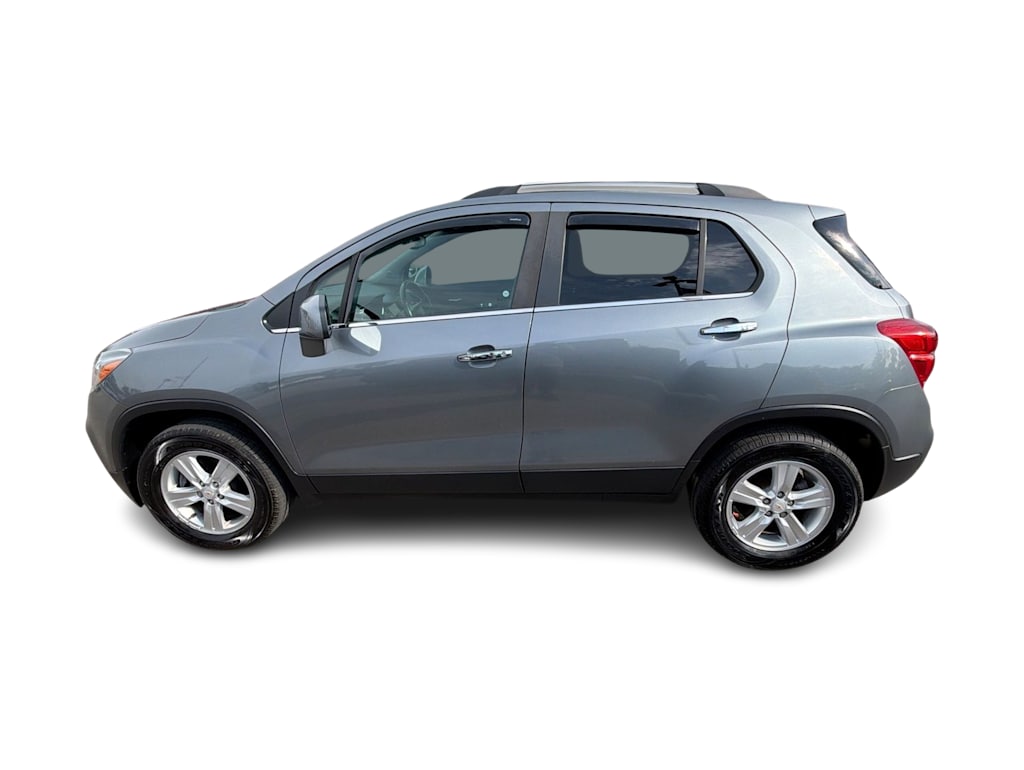 Thumbnail: 2019 Chevrolet Trax - 3