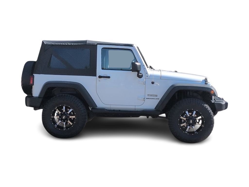 Thumbnail: 2014 Jeep Wrangler - 19