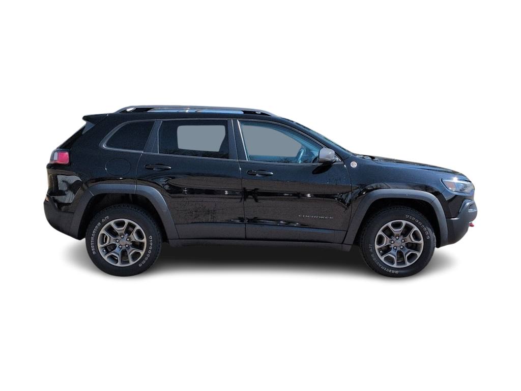 Thumbnail: 2020 Jeep Cherokee - 24
