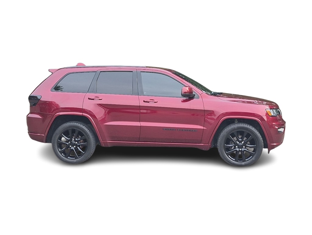 Thumbnail: 2018 Jeep Grand Cherokee - 24