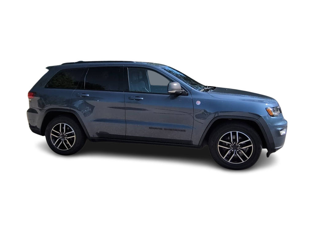 Thumbnail: 2020 Jeep Grand Cherokee - 24