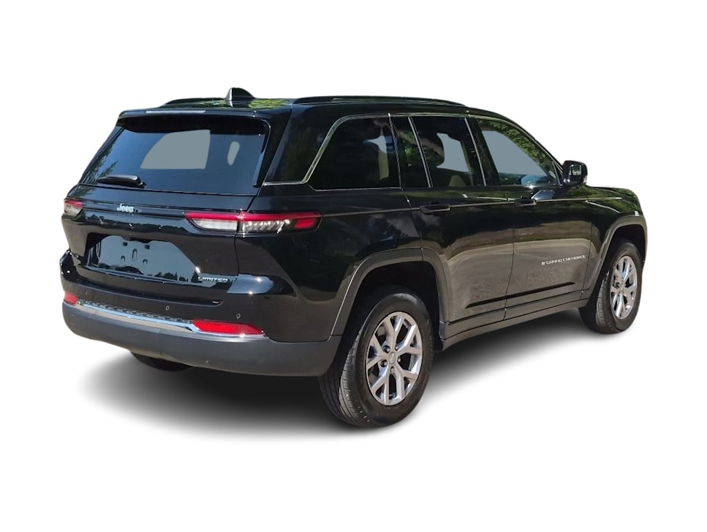 Thumbnail: 2022 Jeep Grand Cherokee - 21