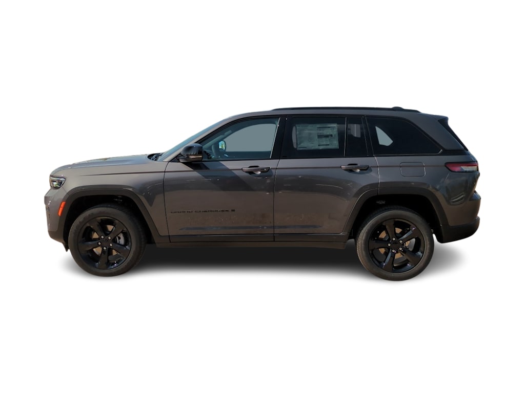 Thumbnail: 2025 Jeep Grand Cherokee - 3