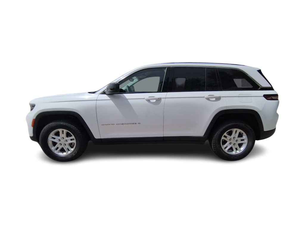 Thumbnail: 2023 Jeep Grand Cherokee - 3