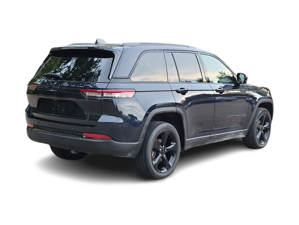 Thumbnail: 2023 Jeep Grand Cherokee - 21