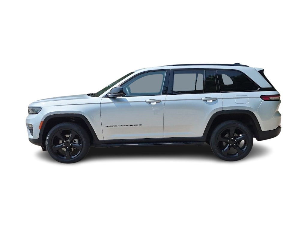 Thumbnail: 2024 Jeep Grand Cherokee - 3