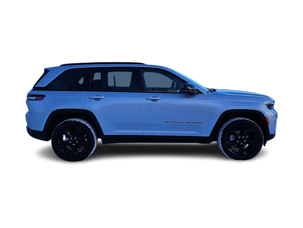 Thumbnail: 2025 Jeep Grand Cherokee - 28