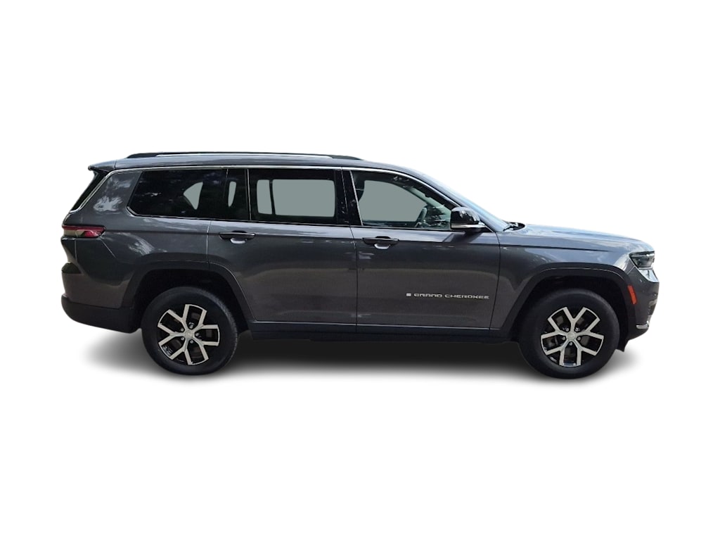 Thumbnail: 2023 Jeep Grand Cherokee L - 22