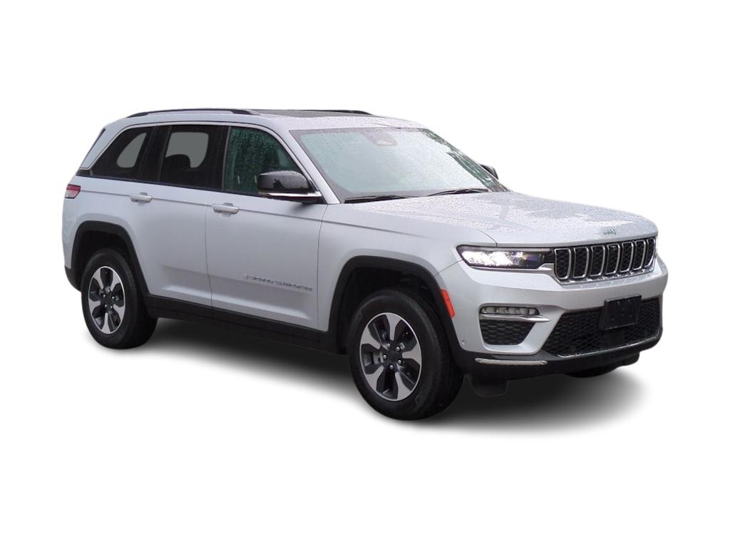 Thumbnail: 2023 Jeep Grand Cherokee - 18
