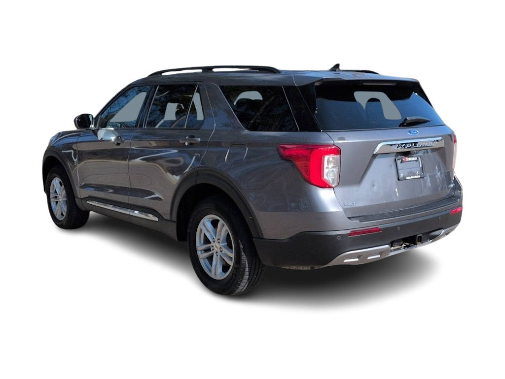 Thumbnail: 2022 Ford Explorer - 4