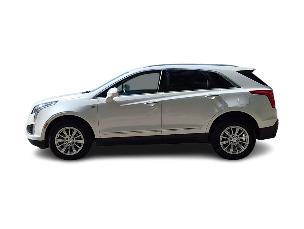 Thumbnail: 2017 Cadillac XT5 - 3
