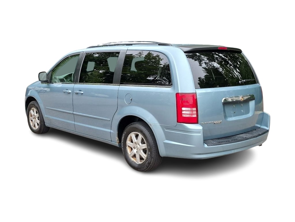 Thumbnail: 2008 Chrysler Town & Country - 4