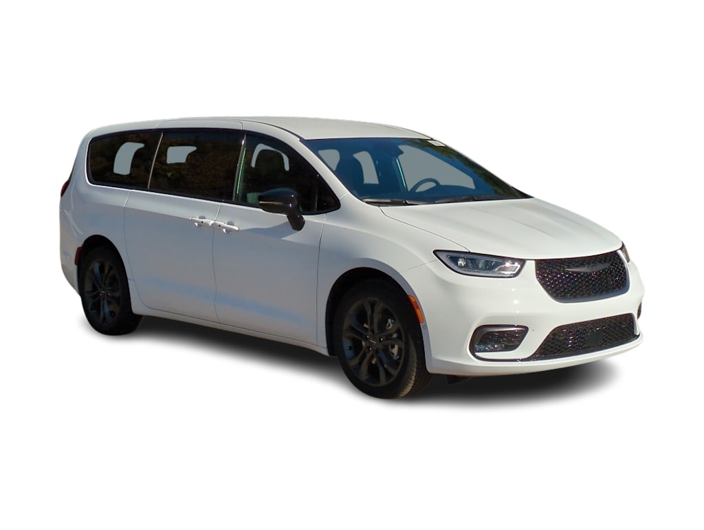 Thumbnail: 2026 Chrysler Pacifica - 18