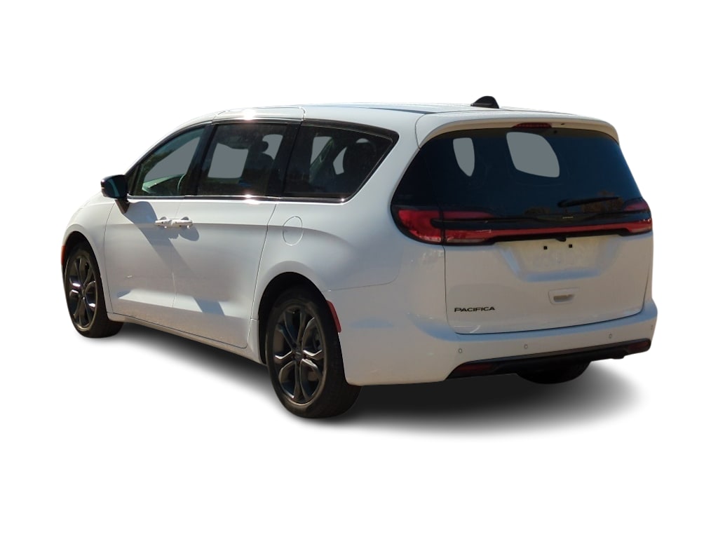 Thumbnail: 2026 Chrysler Pacifica - 4