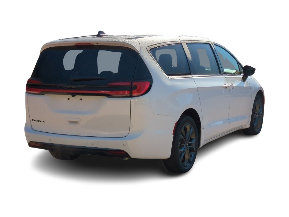 Thumbnail: 2026 Chrysler Pacifica - 20