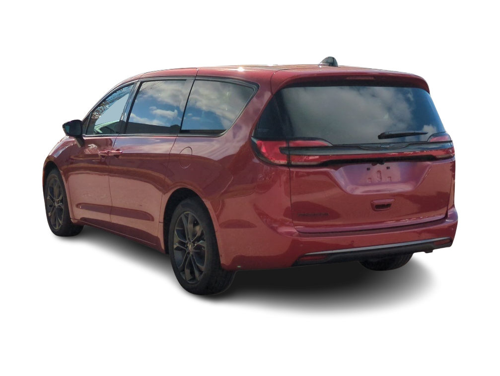 Thumbnail: 2026 Chrysler Pacifica - 4