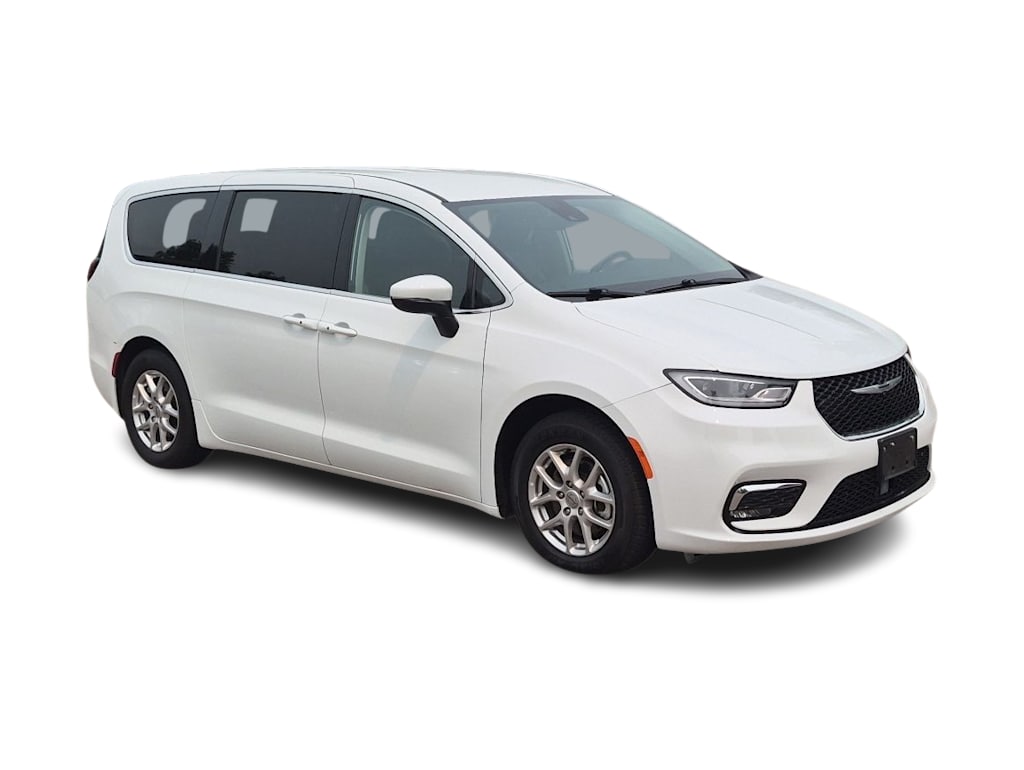 Thumbnail: 2023 Chrysler Pacifica - 15