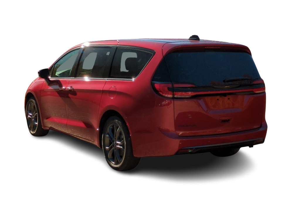 Thumbnail: 2026 Chrysler Pacifica - 4