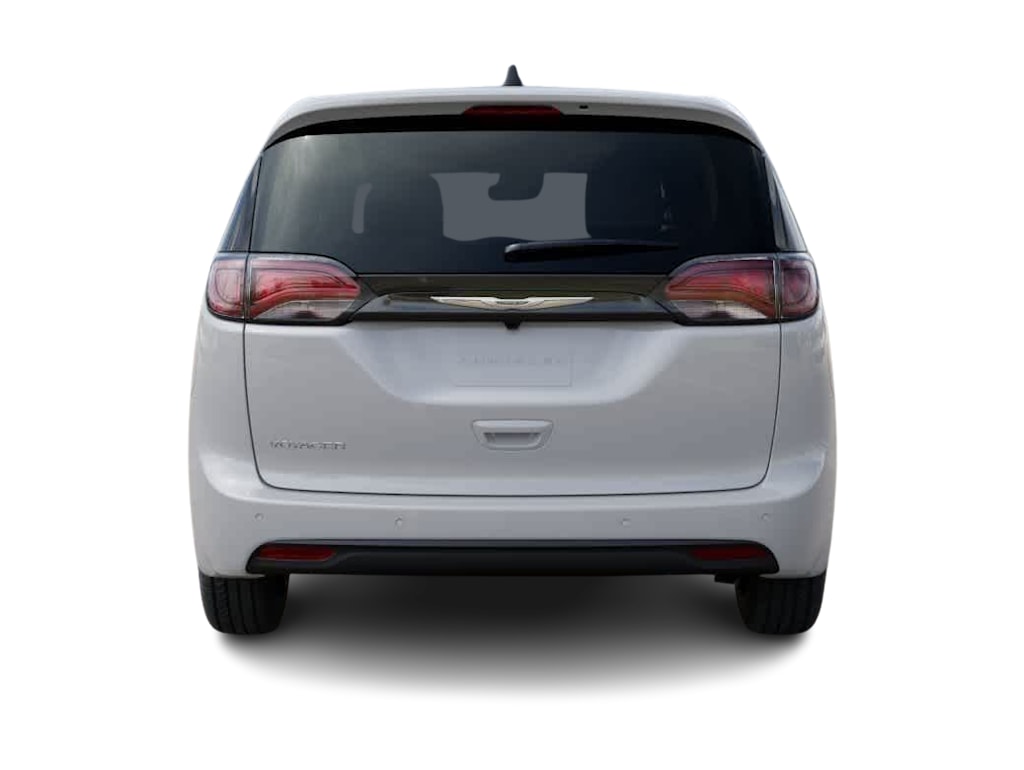 Thumbnail: 2026 Chrysler Voyager - 5