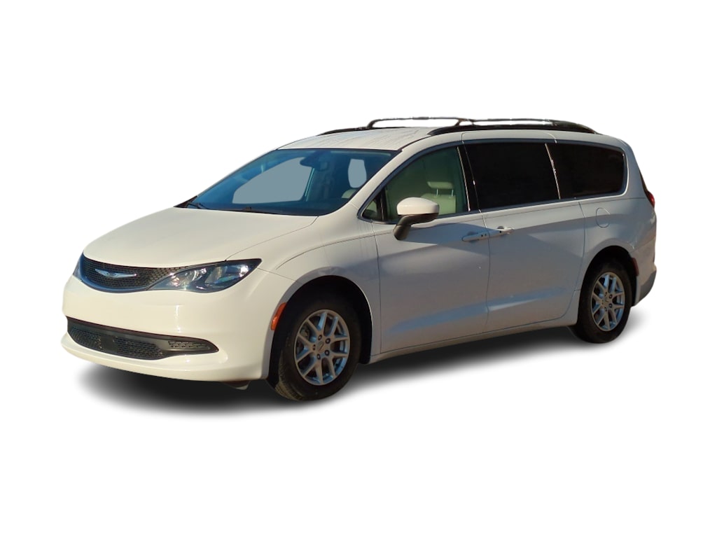 Thumbnail: 2021 Chrysler Voyager - 19