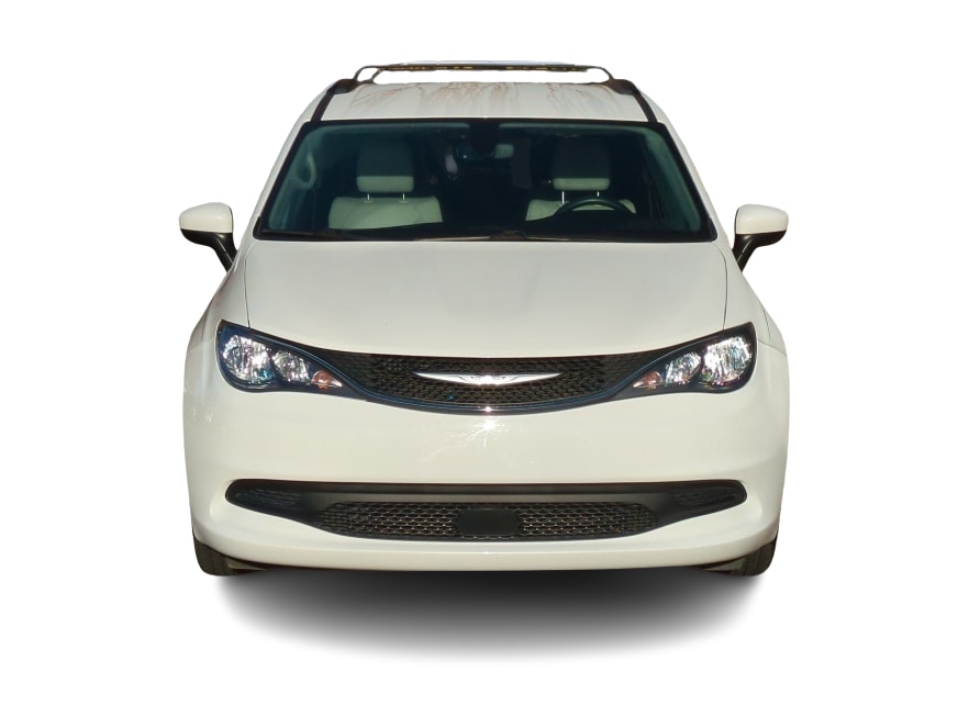 Thumbnail: 2021 Chrysler Voyager - 6