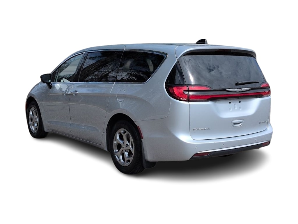 Thumbnail: 2024 Chrysler Pacifica - 4