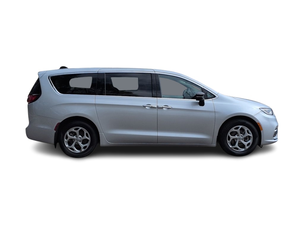 Thumbnail: 2024 Chrysler Pacifica - 22