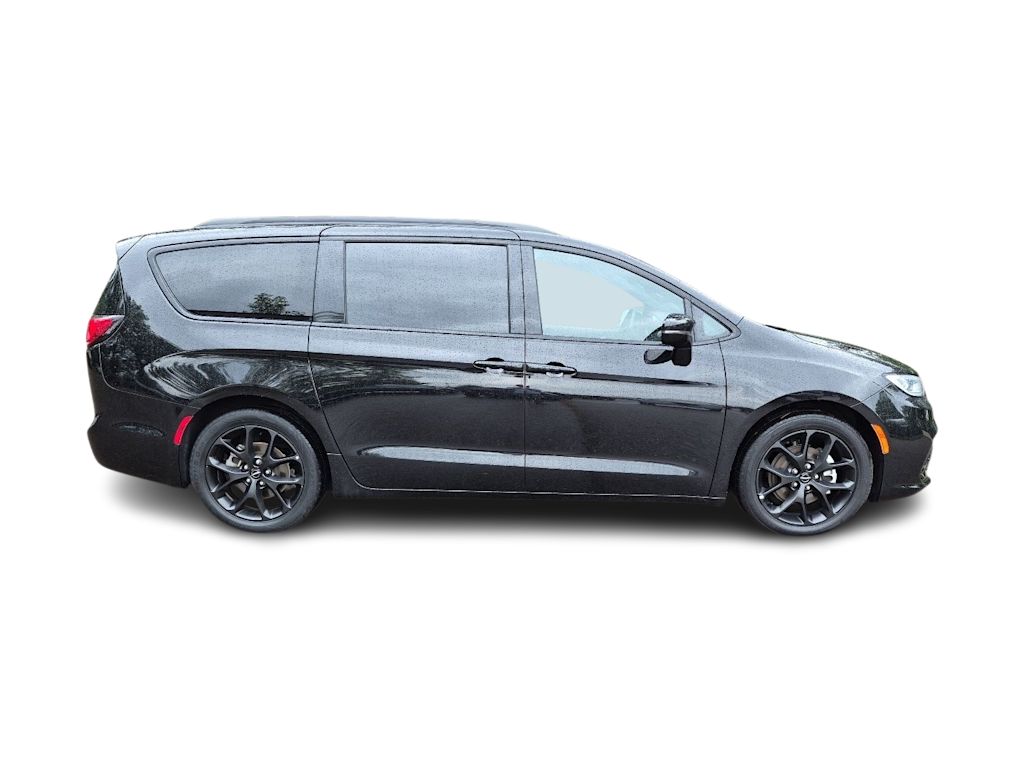 Thumbnail: 2025 Chrysler Pacifica - 22