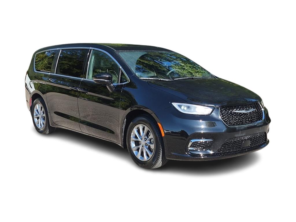Thumbnail: 2026 Chrysler Pacifica - 18