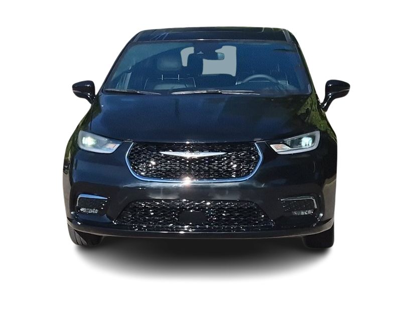 Thumbnail: 2026 Chrysler Pacifica - 6